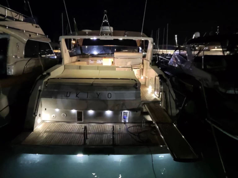 Lancha para alquilar Salerno al mejor precio