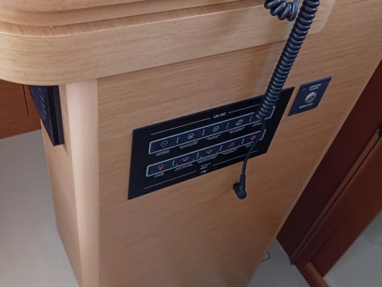 Alquiler Gouviá - Excess Excess 11 en SamBoat