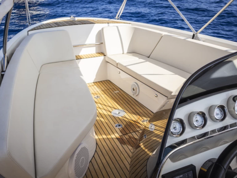 Alquiler El Toro - Frauscher 858 fantom Air en SamBoat