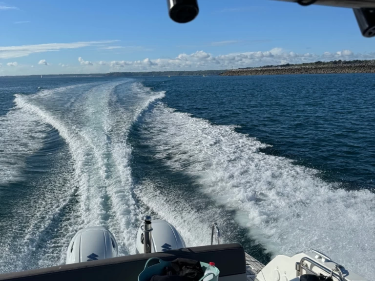 Alquiler Saint-Quay-Portrieux - Jeanneau Cap Camarat 9.0 CC en SamBoat