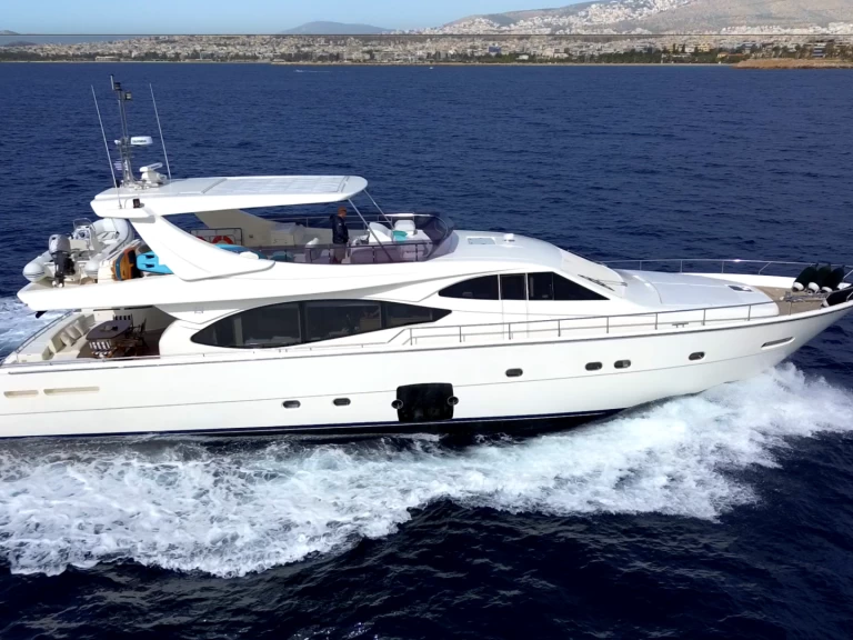 Alquiler de Ferretti Ferretti 780 en Glyfáda