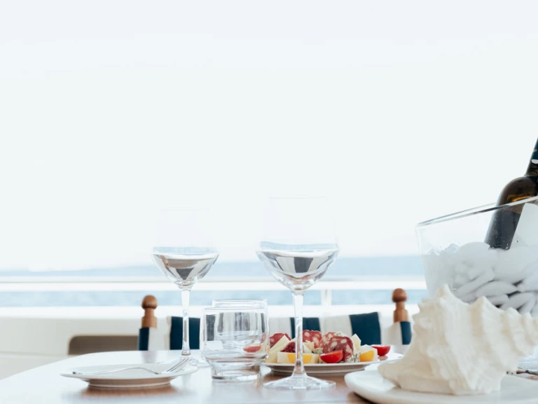 Yate de lujo para alquilar Glyfáda al mejor precio