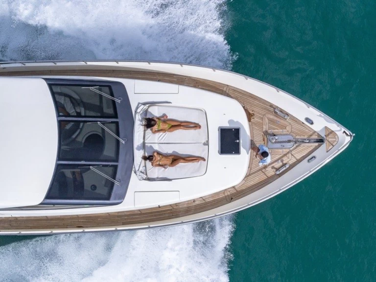 Azimut Azimut 70 de alquiler a Miami Beach