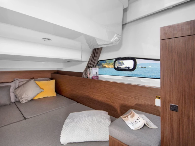 Alquiler de embarcaciones Jeanneau Merry Fisher 1095 Fly enPhường Hiệp Bình Phước en Samboat