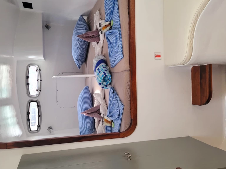 Alquiler Catamarán Sea Tribe Yachts con o sin  título de navegación