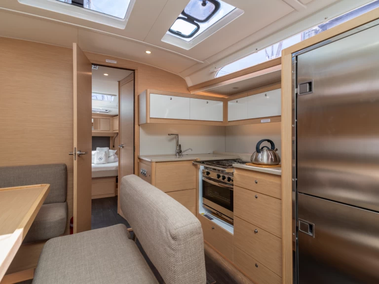 Alquiler de Velero, con o sin patrón Dufour Trogir