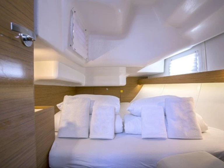 Alquiler de Elan Impression 40 en Trogir