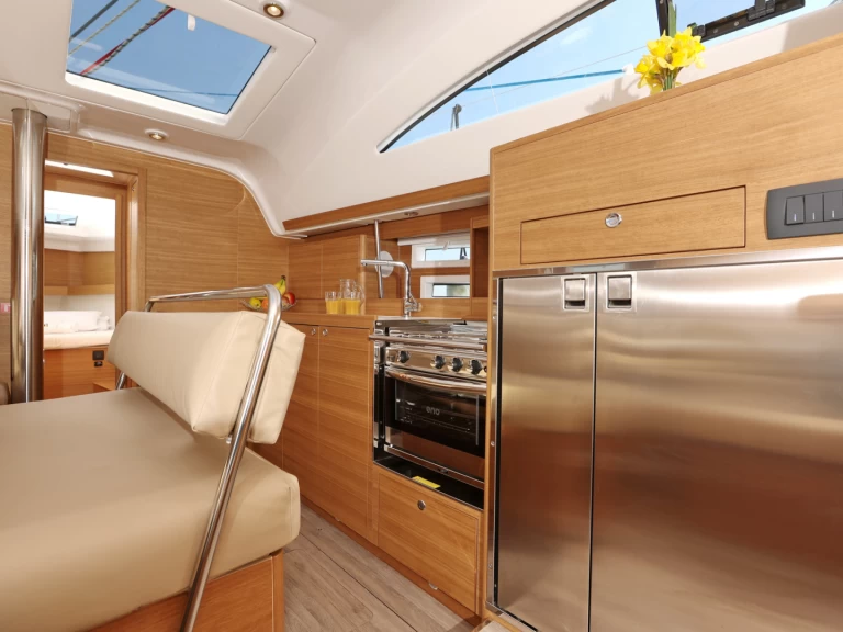 Velero para alquilar Trogir al mejor precio