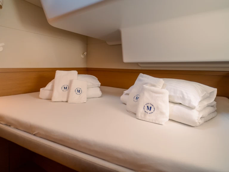 Excess Excess 15 de alquiler a Seget Donji