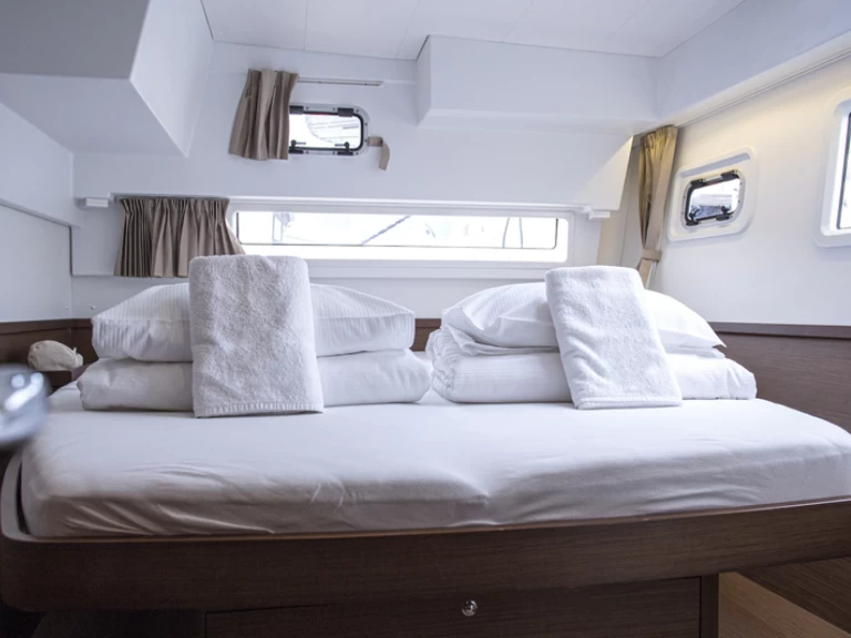 Lagoon Lagoon 42 de alquiler a Trogir