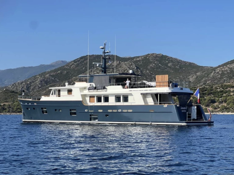 Ocean Yachts Ocea 108 de alquiler a Bas du Fort