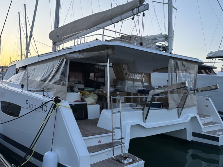 Alquiler de Catamarán, con o sin patrón Fountaine Pajot Le Marin