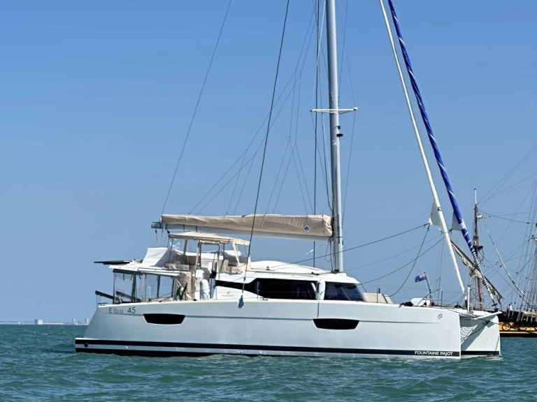 Alquiler de Catamarán, con o sin patrón Fountaine Pajot Le Marin