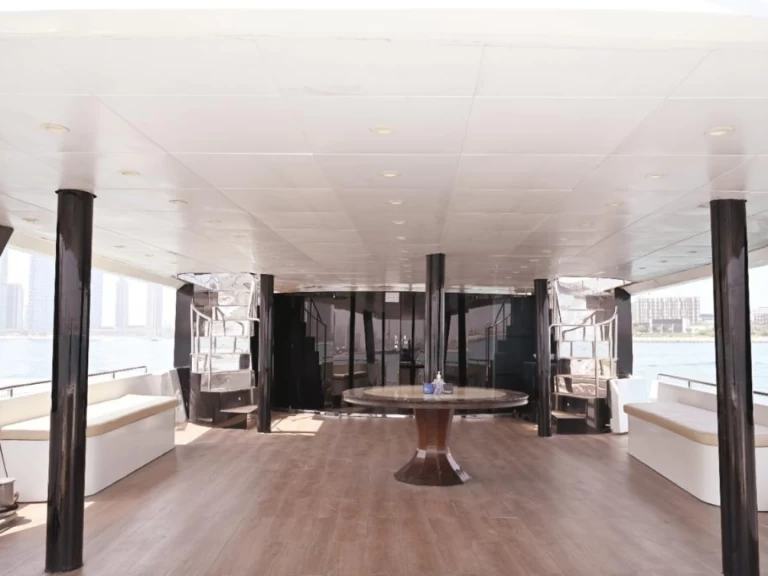 Alquiler de Yate de lujo, con o sin patrón Ocean Yachts Dubai Marina