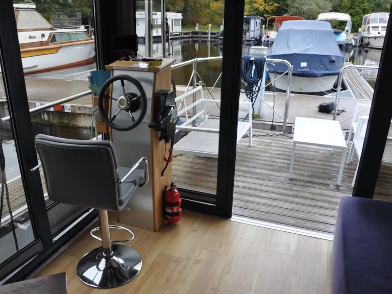 Alquiler de barcos Zehdenick barato de Hausboot Capri