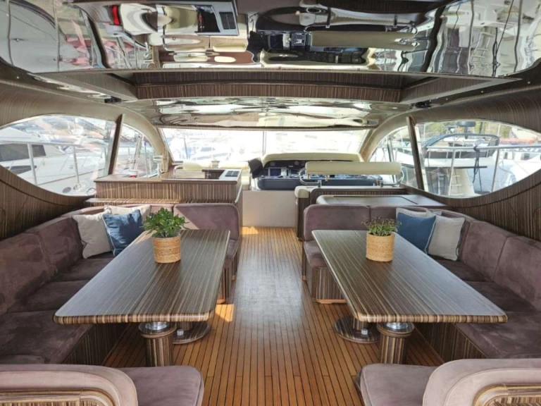 Leopard ZEUS de alquiler a Miconos (Isla)