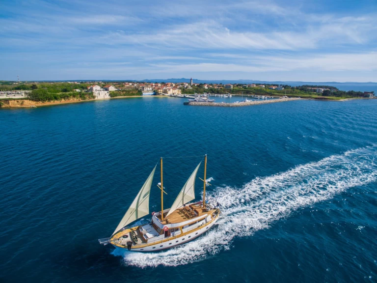 Alquiler Yate de lujo en Zadar - Custom ADRIATIC BREEZE