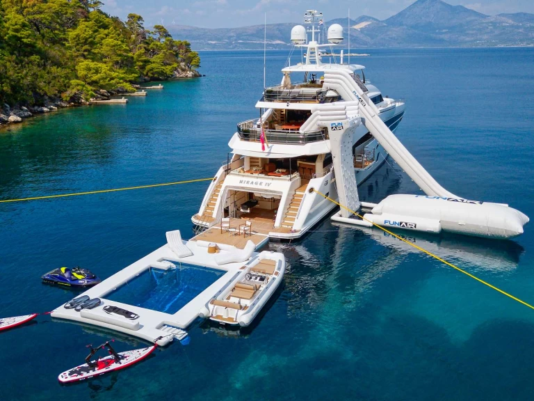 Alquiler de Princess, UK MIRAGE IV en Split