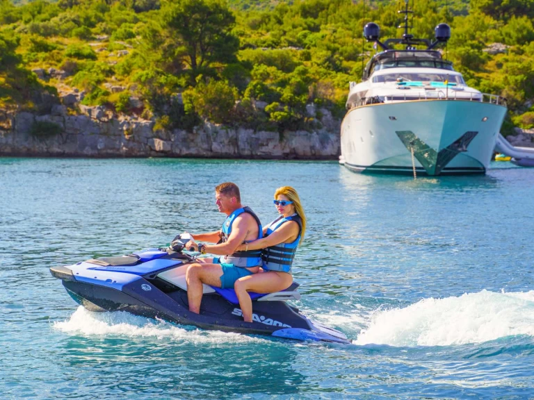 Alquiler de embarcaciones Maiora CYNTHIA enMakarska en Samboat