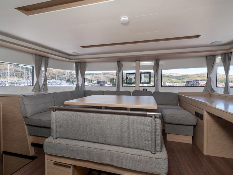 Alquiler de barcos Seget Donji barato de Lagoon 51