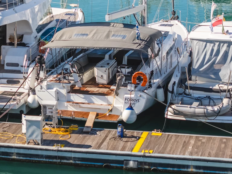 Velero para alquilar Lefkáda al mejor precio