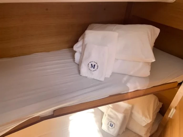 Alquiler Velero Elan con o sin  título de navegación