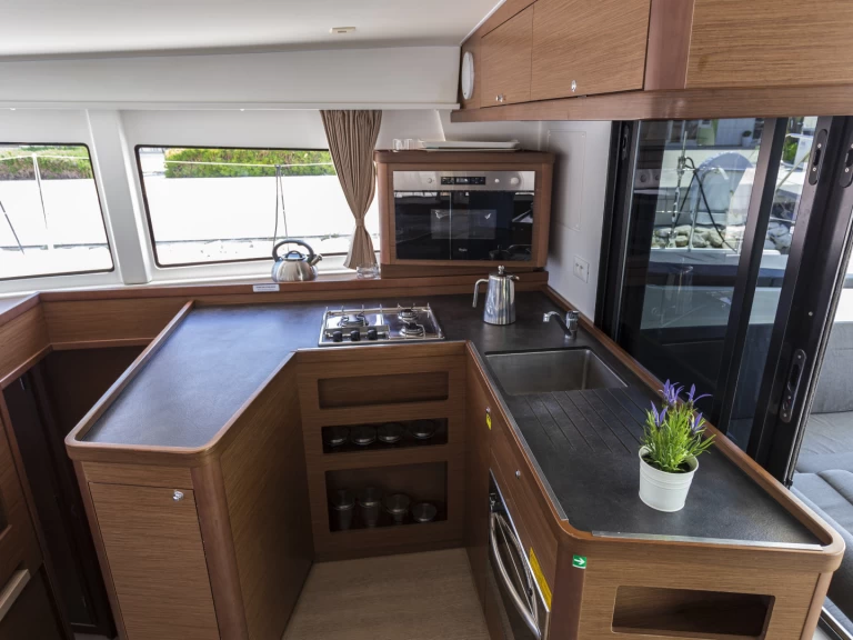 Alquiler Catamarán Lagoon con o sin  título de navegación