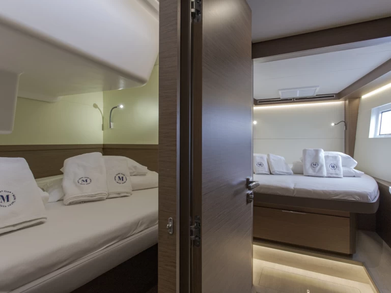 Alquiler Catamarán Lagoon con o sin  título de navegación