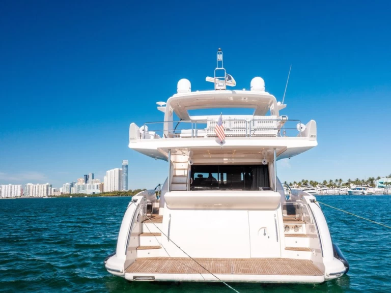 Alquiler de Azimut Azimut 70 en Miami Beach