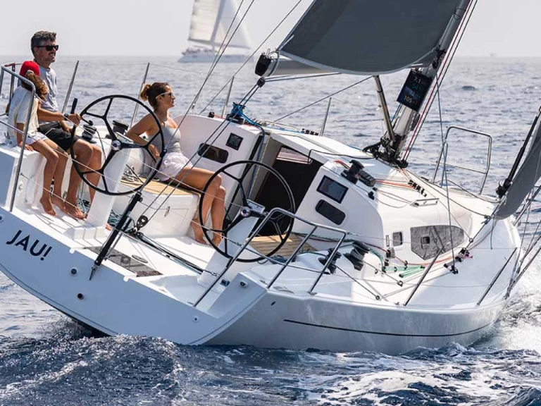 Alquiler de J 36 J 36 en La Trinité-sur-Mer