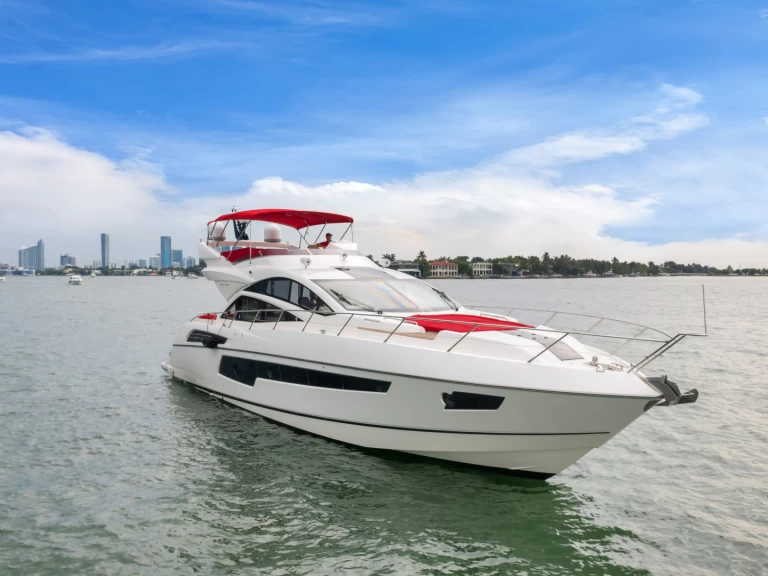 Alquiler Yate de lujo Sunseeker con o sin  título de navegación