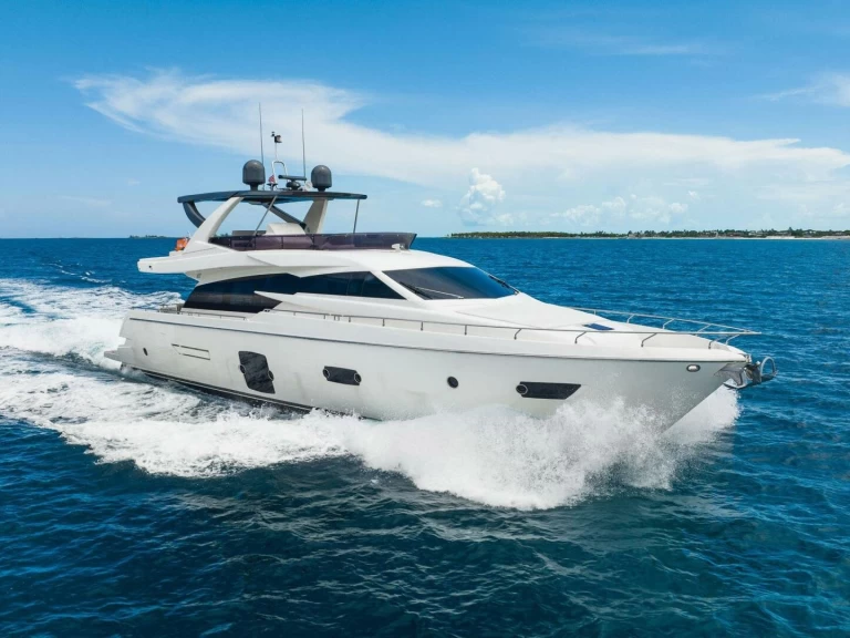 Alquiler de Ferretti 78 en Miami Beach