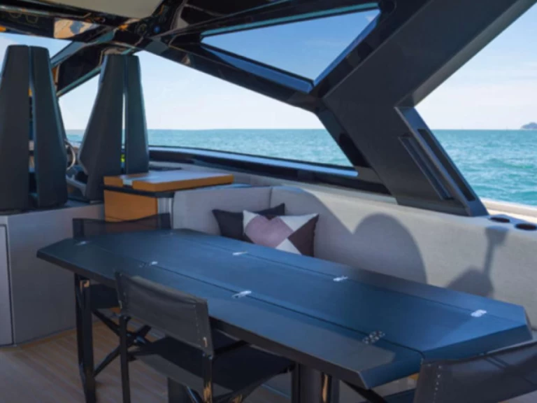 Alquiler Lancha WALLY YACHTS con o sin  título de navegación