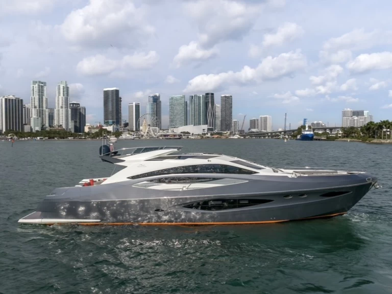 Alquiler de Yate de lujo, con o sin patrón Numarine Miami Beach