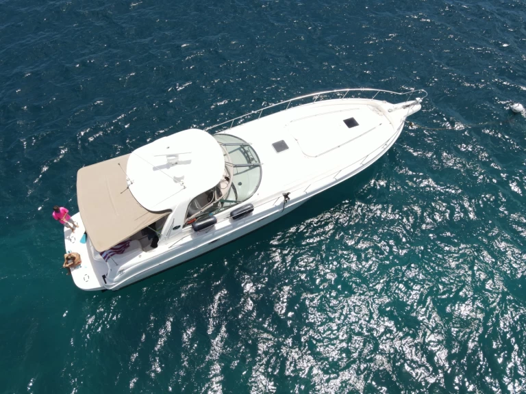 Alquiler de barcos Tortola barato de Sea Ray 525 Sundancer