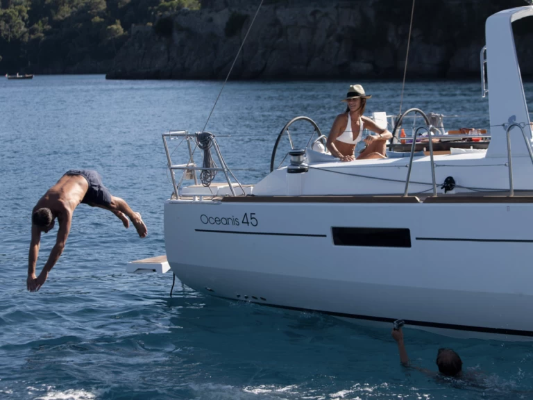 Alquiler de Bénéteau Oceanis 45 en Ajaccio