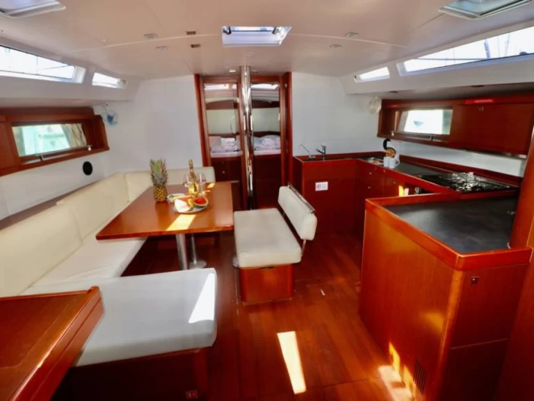 Bénéteau Oceanis 48 de alquiler a Procida