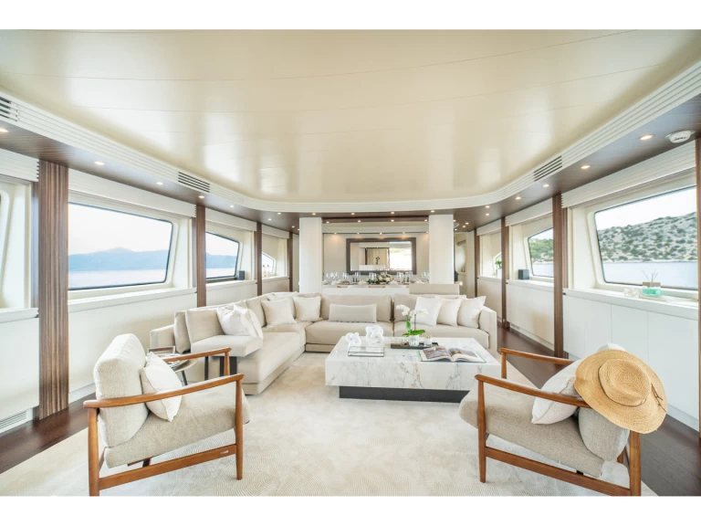 Alquiler Yate de lujo  con o sin  título de navegación