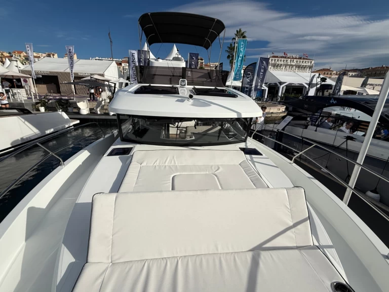 Alquiler de Lancha, con o sin patrón Bénéteau Split