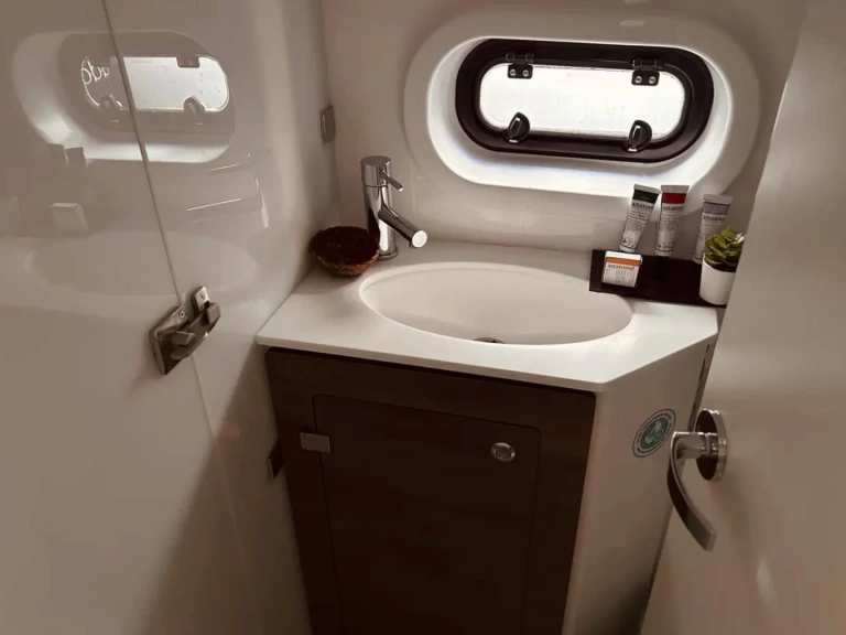 Alquiler de barcos Lefkáda barato de Bali 4.2