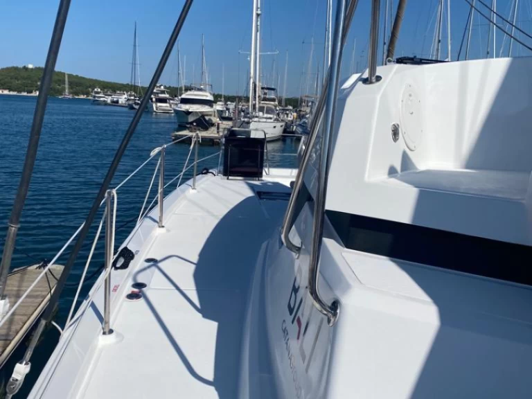 Alquiler Catamarán Bali con o sin  título de navegación