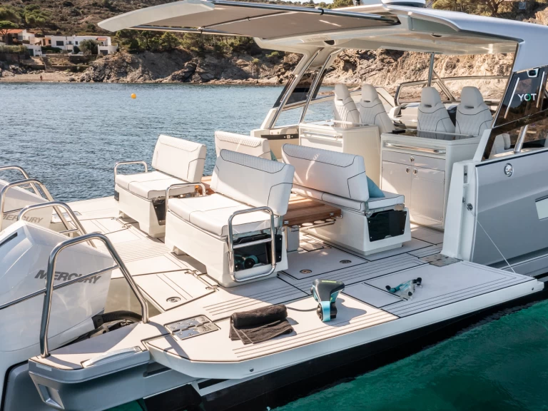 Alquiler Lancha  con o sin  título de navegación