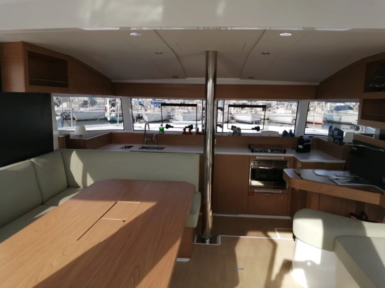 Alquiler Catamarán Bali con o sin  título de navegación