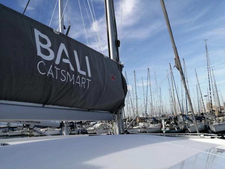 Catamarán para alquilar Cagliari al mejor precio