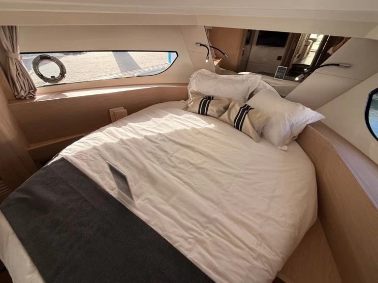 Alquiler de barcos Split barato de Swift Trawler 37 Fly