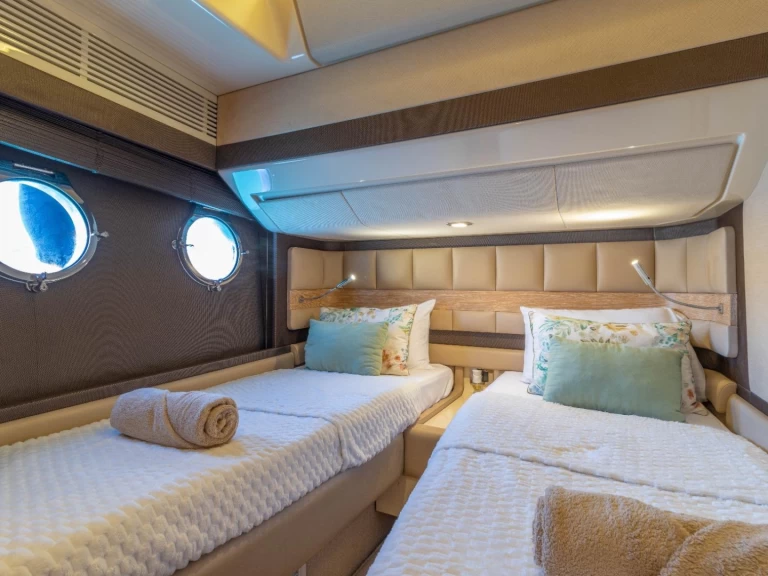 Alquiler Yate de lujo Azimut con o sin  título de navegación