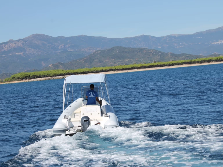 Alquiler de Neumática, con o sin patrón Gommonautica Arbatax