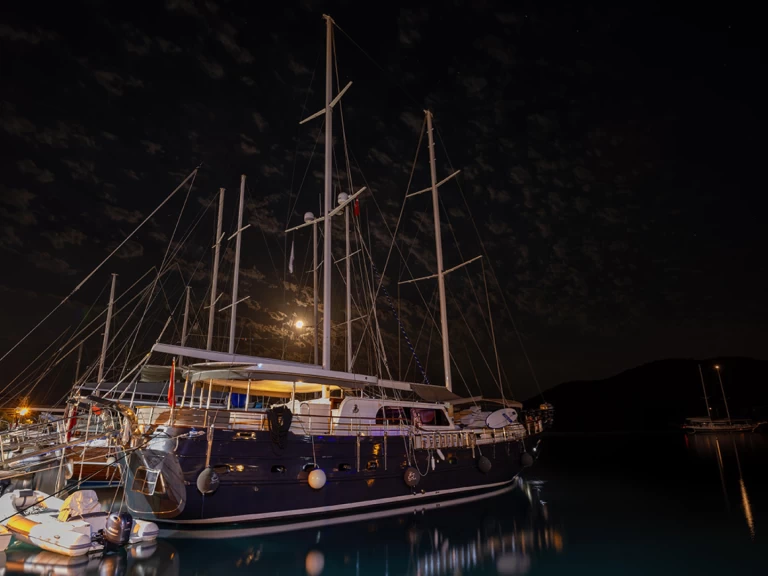 Alquiler de Gulet Custom Made en Setur Netsel Marmaris Marina