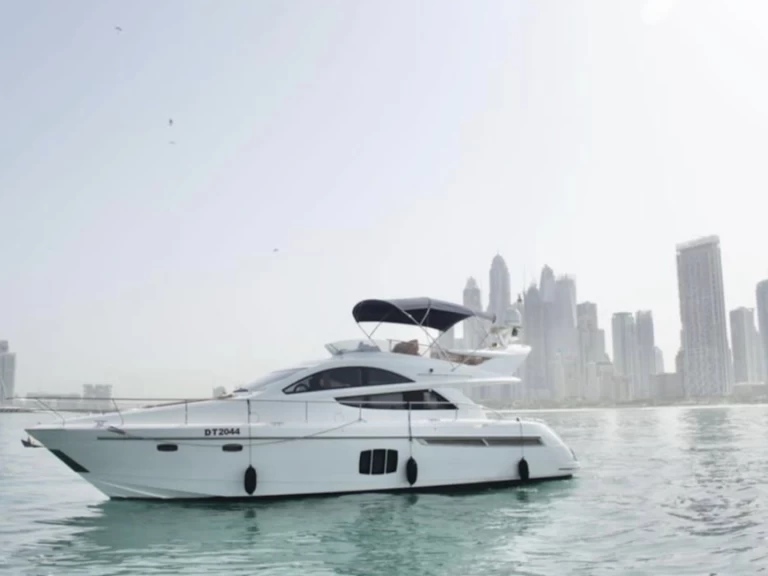 Alquiler Yate de lujo en Dubai Marina - PHANTOM Phantom, 52 