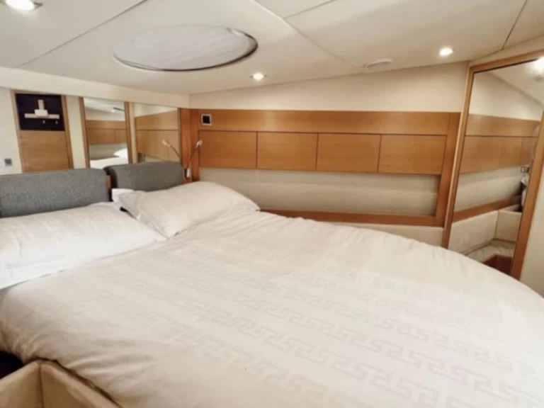 Alquiler de embarcaciones PHANTOM Phantom, 52  enDubai Marina en Samboat